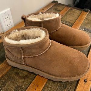 UGG Mini Chestnut